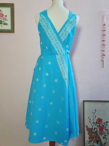 Vintage Blue White Summer Dress  1970s - Size 10 Cottagecore Country