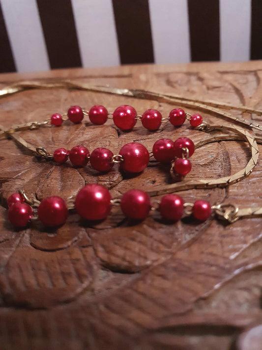 1970s Vintage Red Faux Pearl Necklace Retro Snake Chain