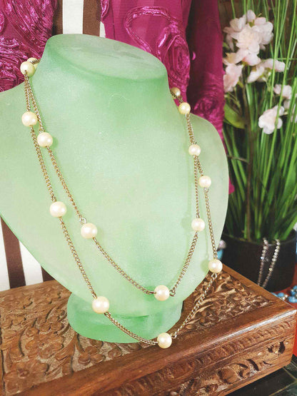 Vintage Sarah Coventry Faux Pearl Necklace Retro 1970s