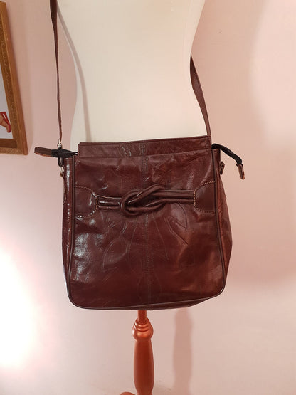 Vintage 1970s Brown Leather Shoulder Bag Adjustable Crossbody Retro Boho Handbag