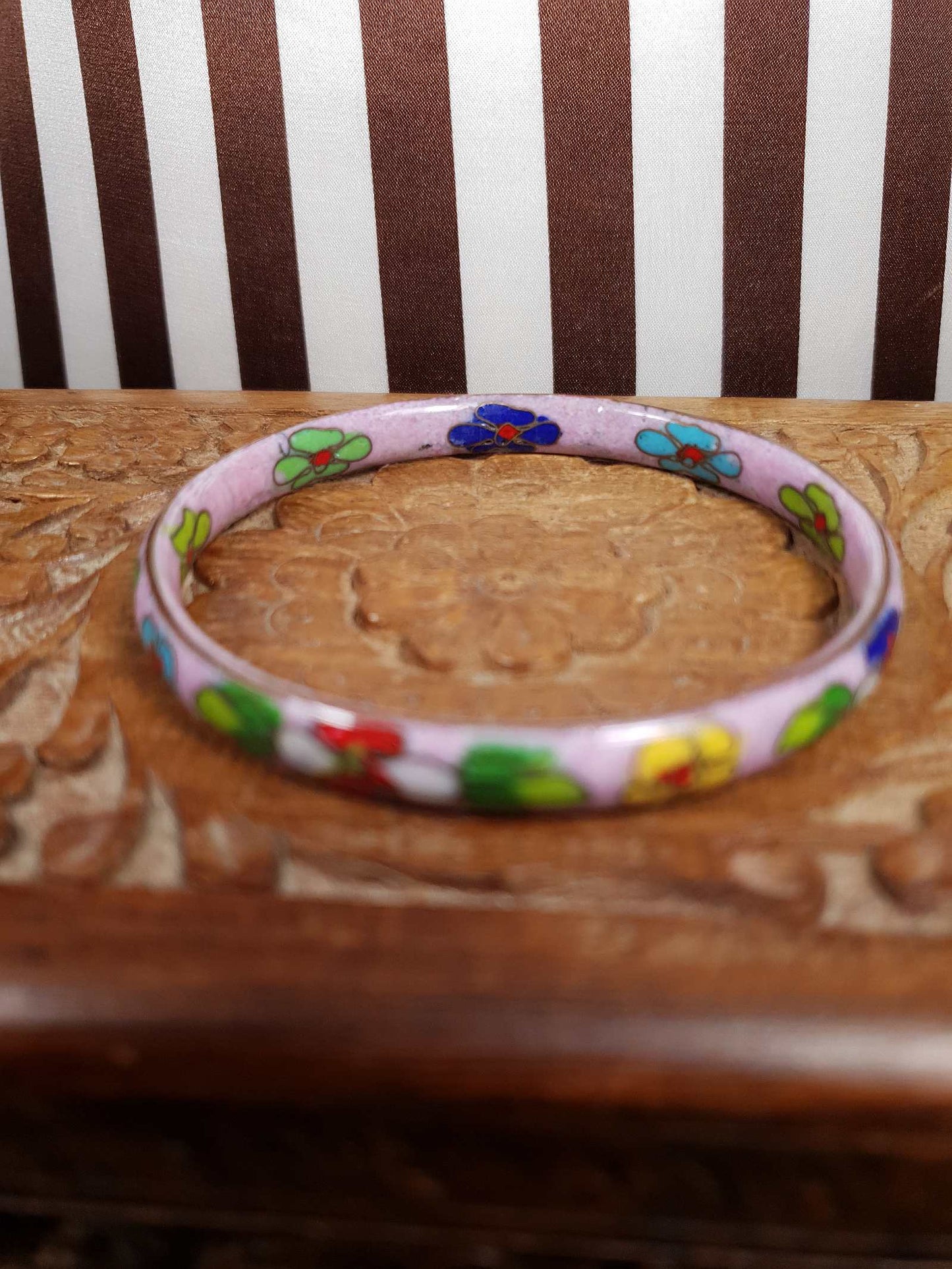 Vintage 1970s Cloisonne Flower Bracelet Bangle Lilac Floral Boho