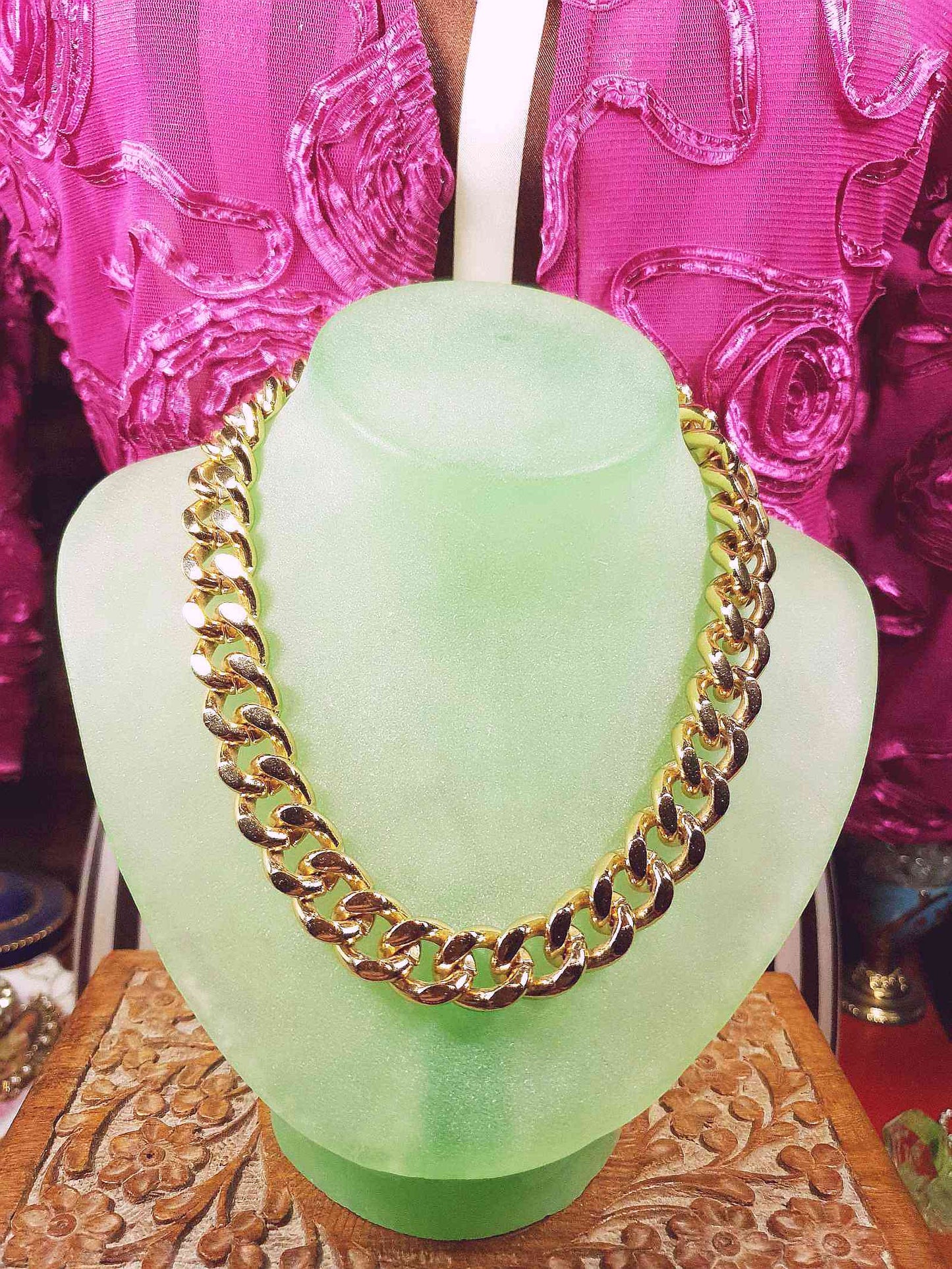 Vintage 1970s Curb Chain Choker Necklace 15" Gold Tone Retro