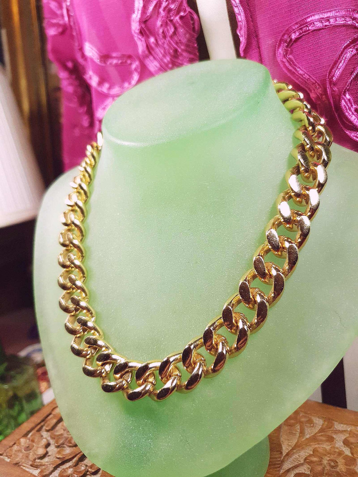 Vintage 1970s Curb Chain Choker Necklace 15" Gold Tone Retro