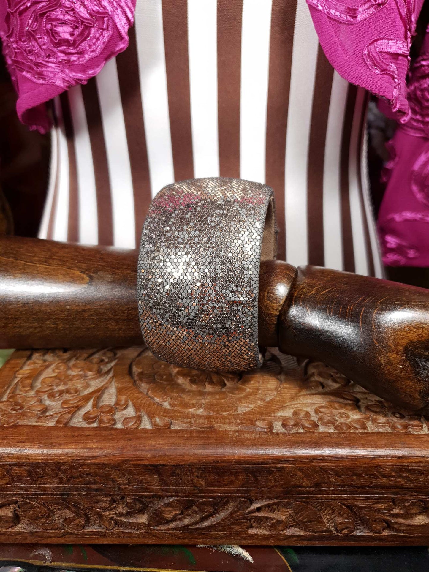 1970s Vintage Glitter Bangle Cuff Bracelet Retro