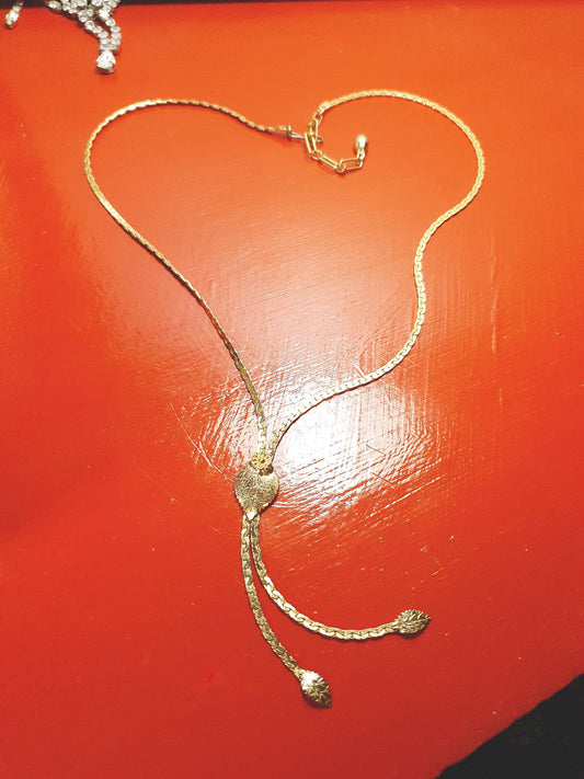 Vintage 1970s Leaf Necklace Retro Lariat Style