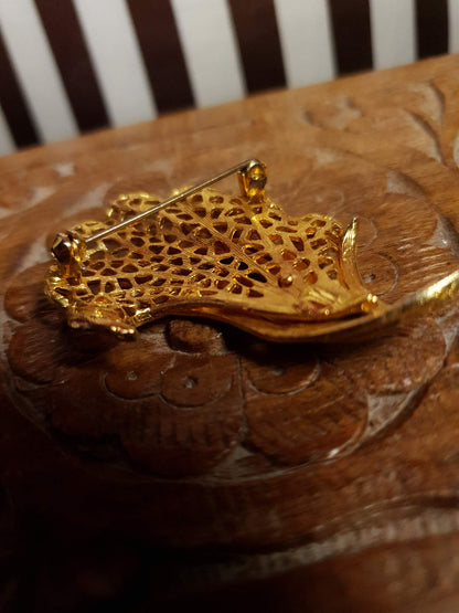 Vintage Leaf Swirl Brooch Filigree Gold Tone Retro Pin 1970s