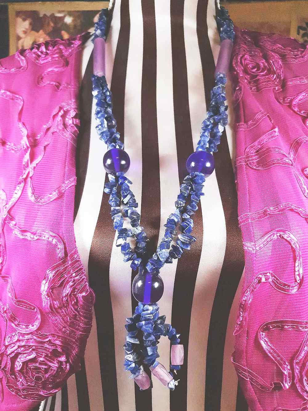 Vintage  1970s Purple Blue Lapis Lazuli Necklace Boho Statement Bohemian Gemstone