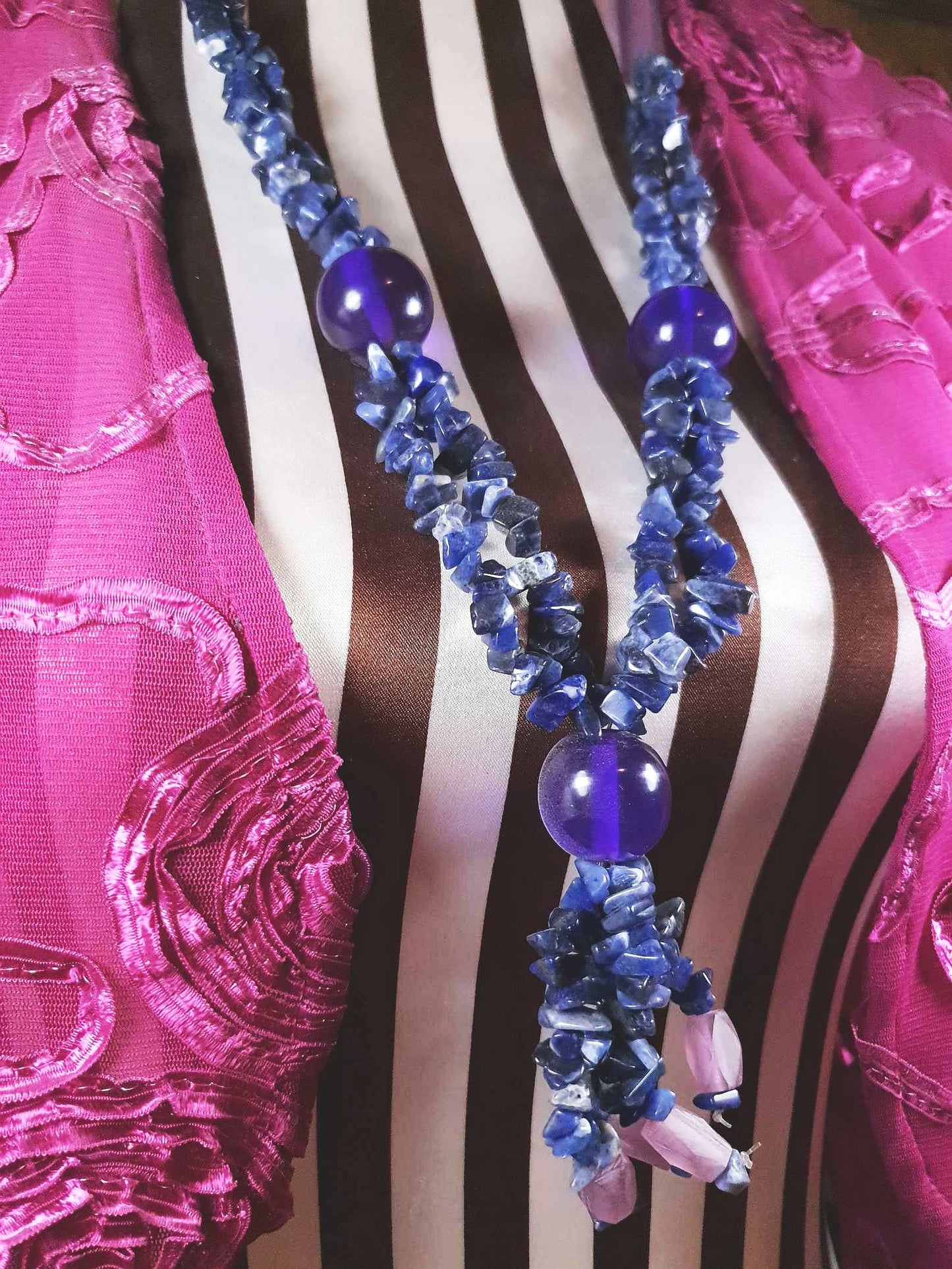 Vintage  1970s Purple Blue Lapis Lazuli Necklace Boho Statement Bohemian Gemstone