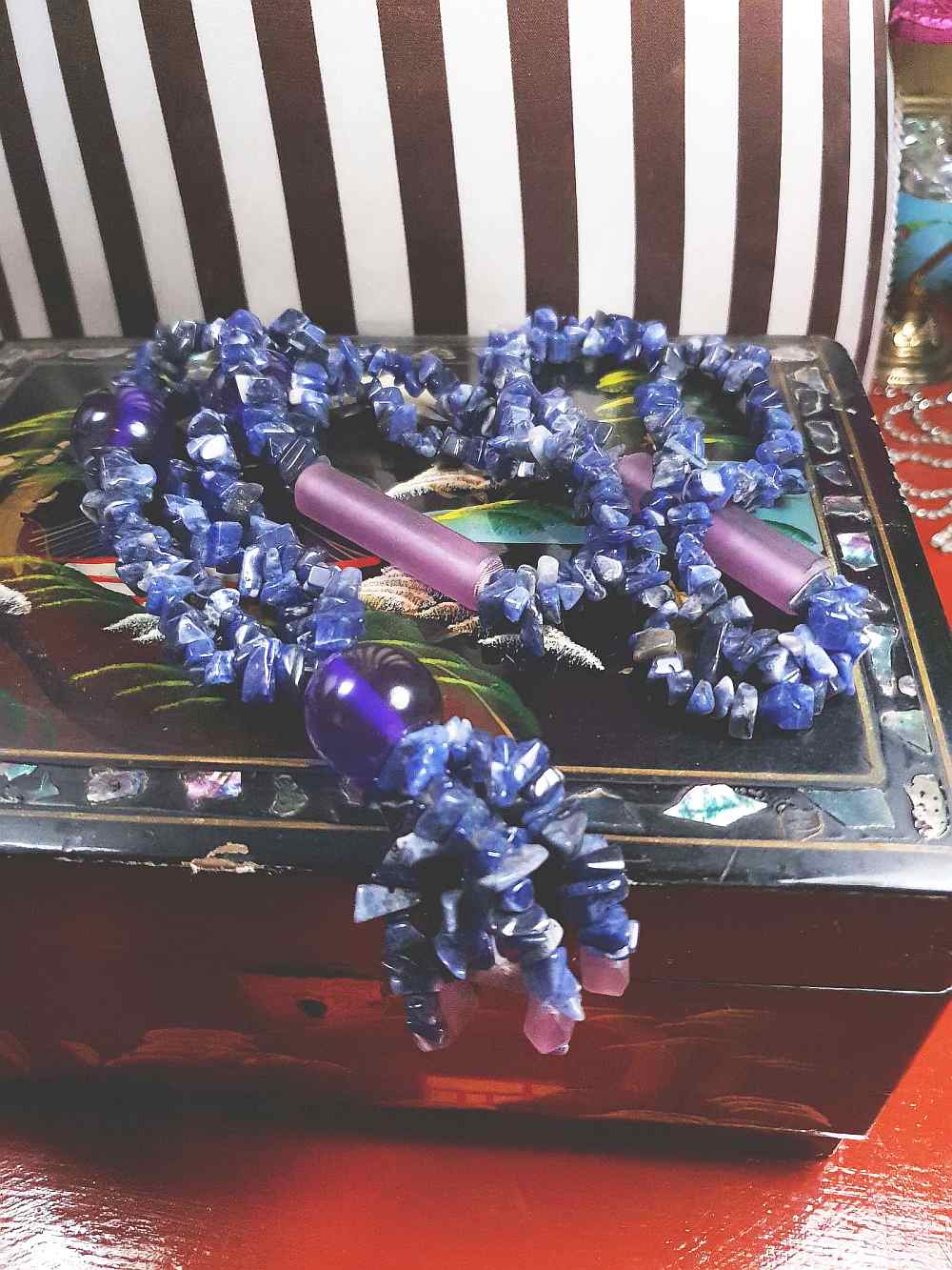 Vintage  1970s Purple Blue Lapis Lazuli Necklace Boho Statement Bohemian Gemstone