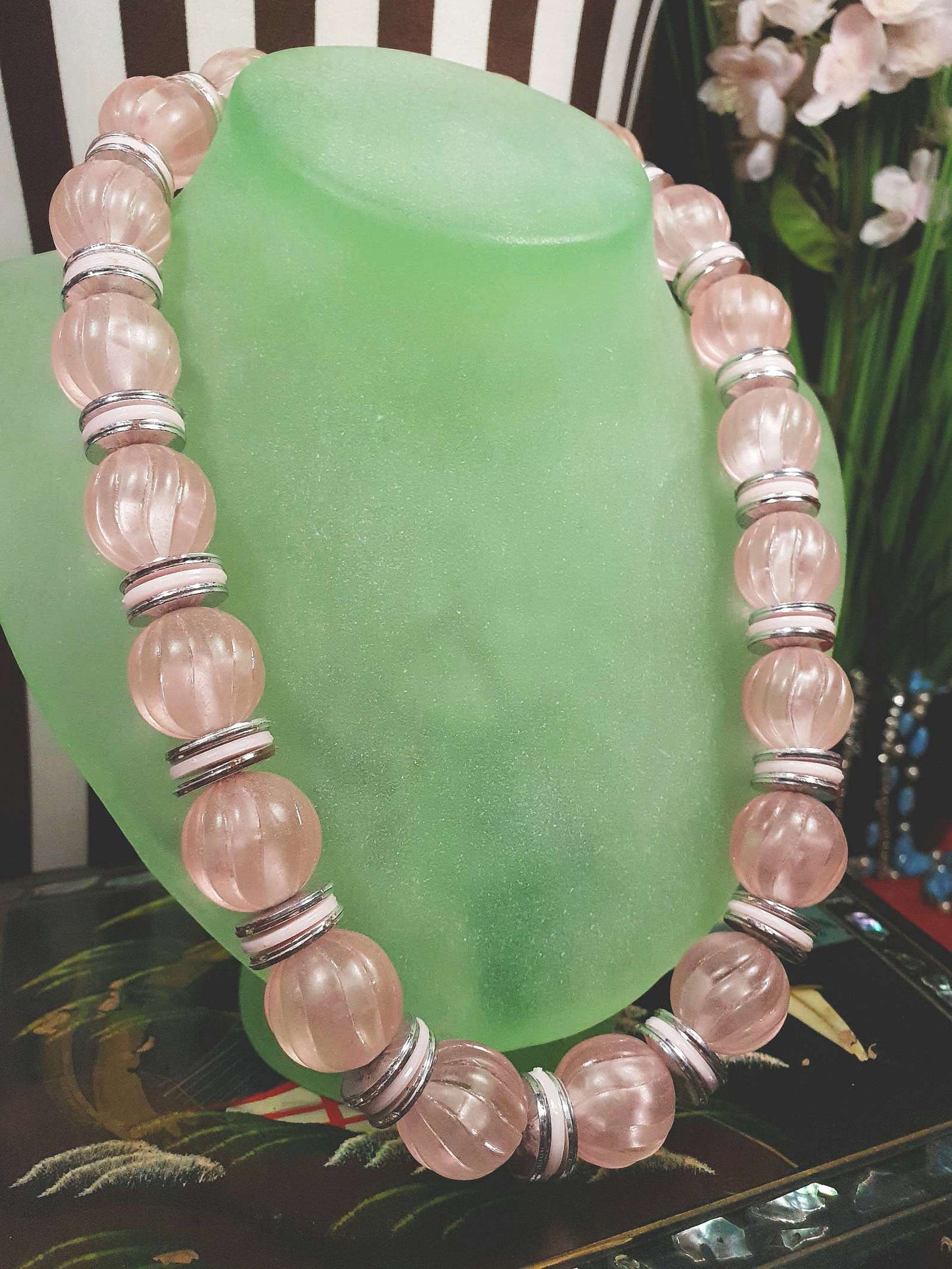 Vintage 1970s Pale Pink Bead Necklace Retro