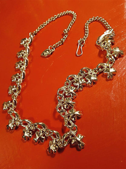 Vintage 1970s White Enamel Floral Necklace Choker Flower Gold Tone Retro