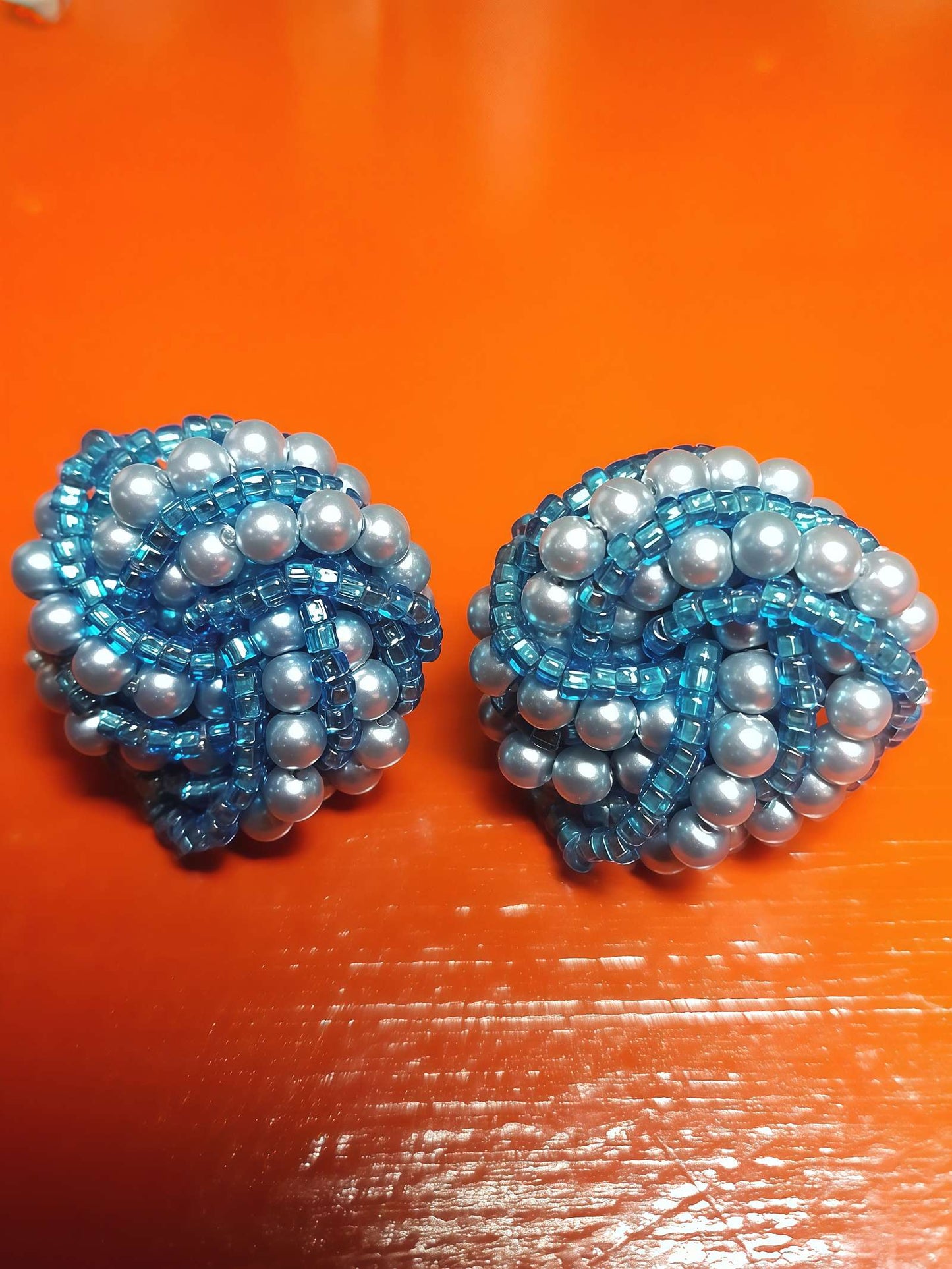 Vintage 1980s Blue Seed Bead Earrings Faux Pearls Swirl Knot