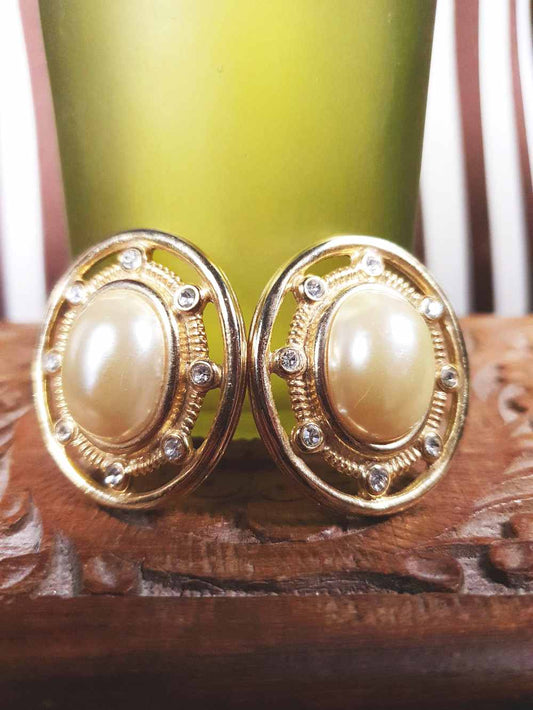 Vintage 1980s Oval Pearl Earrings Rhinestone Clip-On