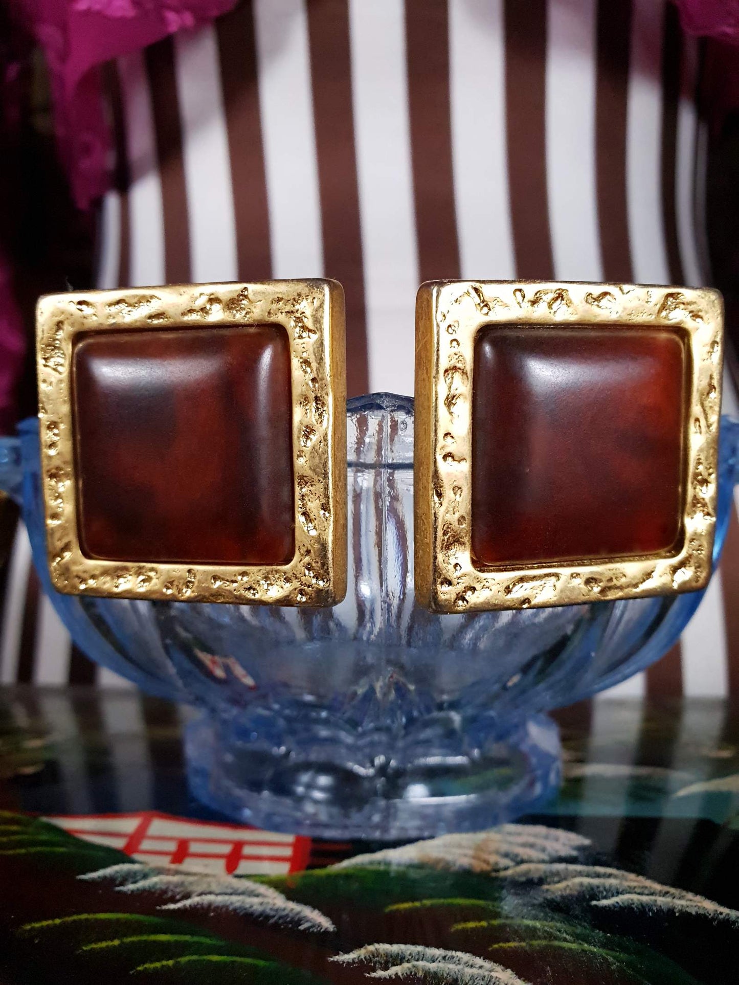 Vintage 1980s Gold Square Earrings Statement Clip On Resin Marbled Brown