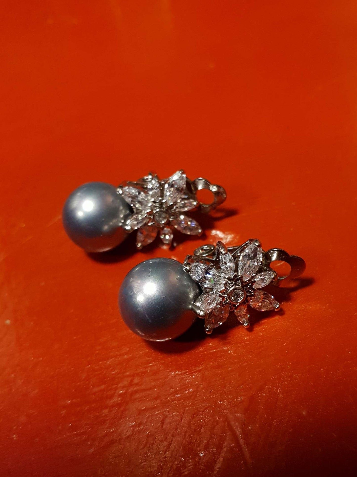 Vintage 1980s Grey Pearl Earrings Rhinestone Flower Clip Ons