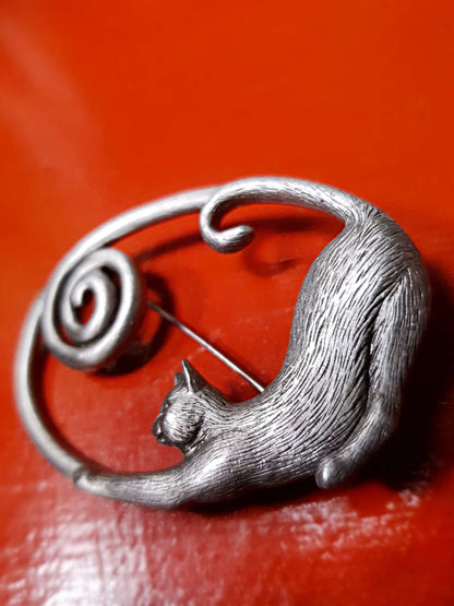 Vintage 1980s Jonette Jewelry Cat Brooch Pewter JJ Signed