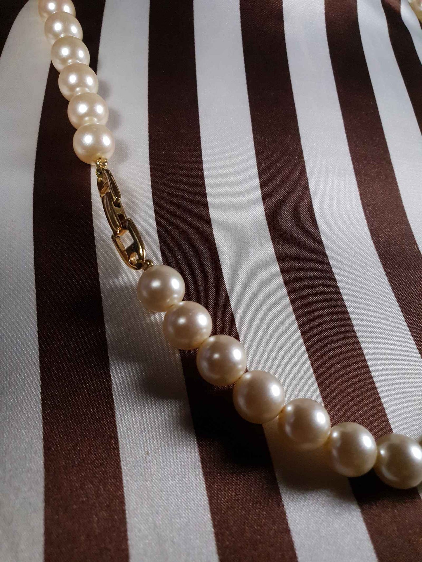 Vintage 1980s Napier Faux Pearl Necklace 24" Signed Gold Tone