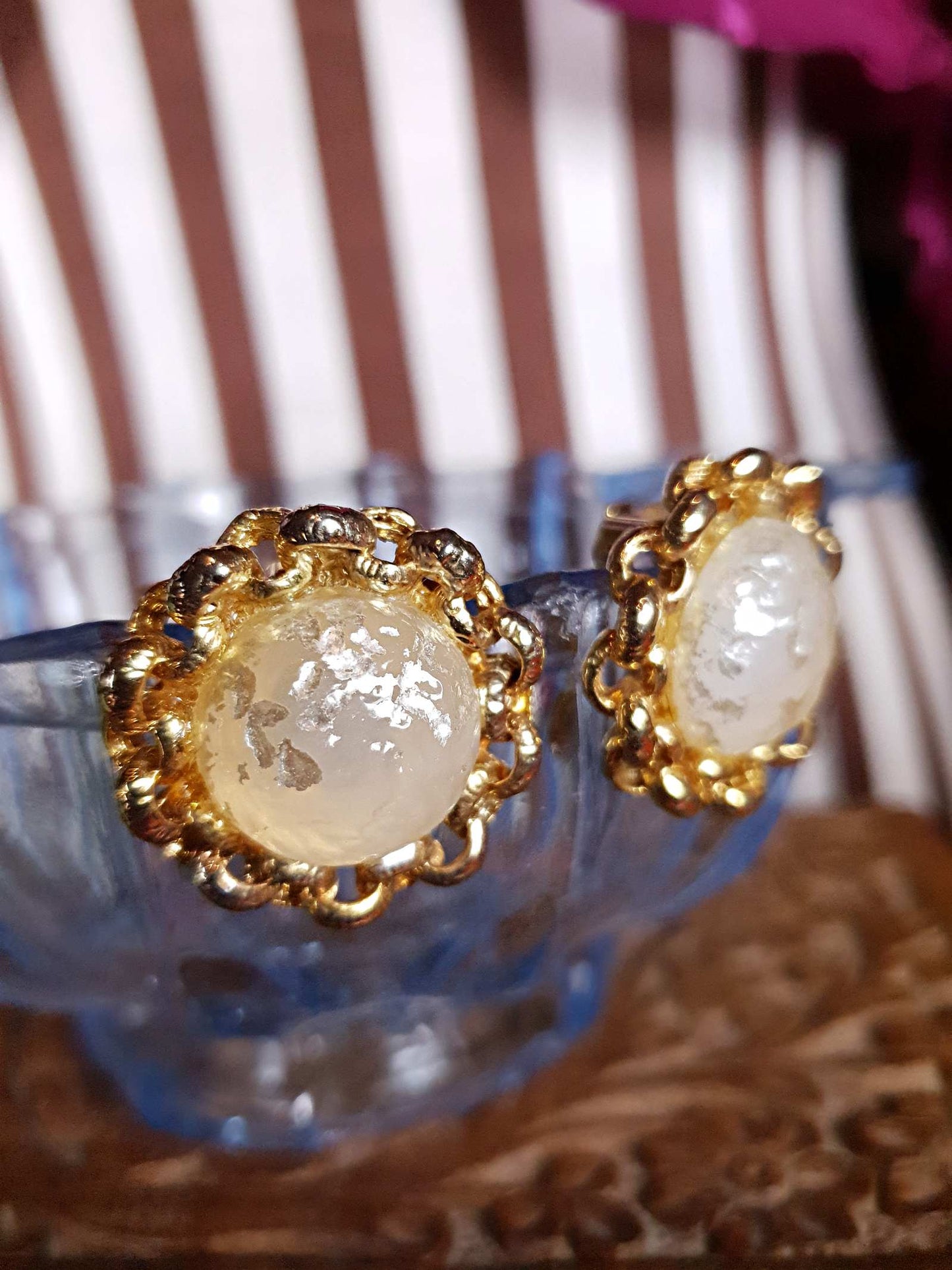 Vintage 1980s Round Clip On Earrings Sparkle Glass Gold Tone Cabochon Retro