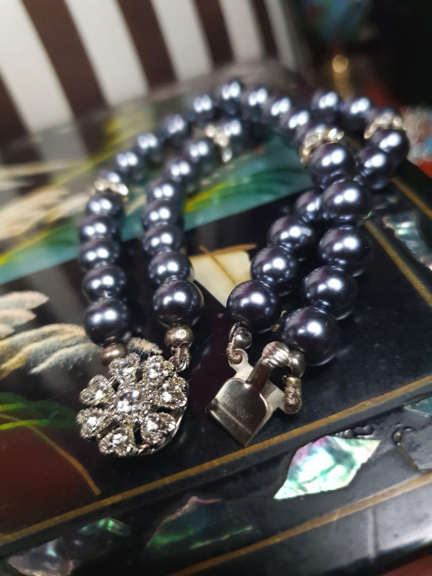 Vintage 1980s Grey Pearl Bracelet Double Strand Glass Pearls