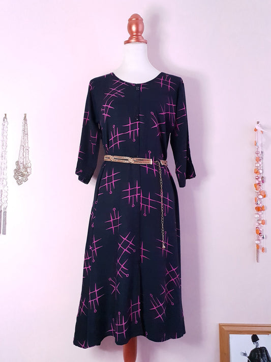 Pre-Loved 1980s Navy and Cerise Geometric Print Dress - Size 16