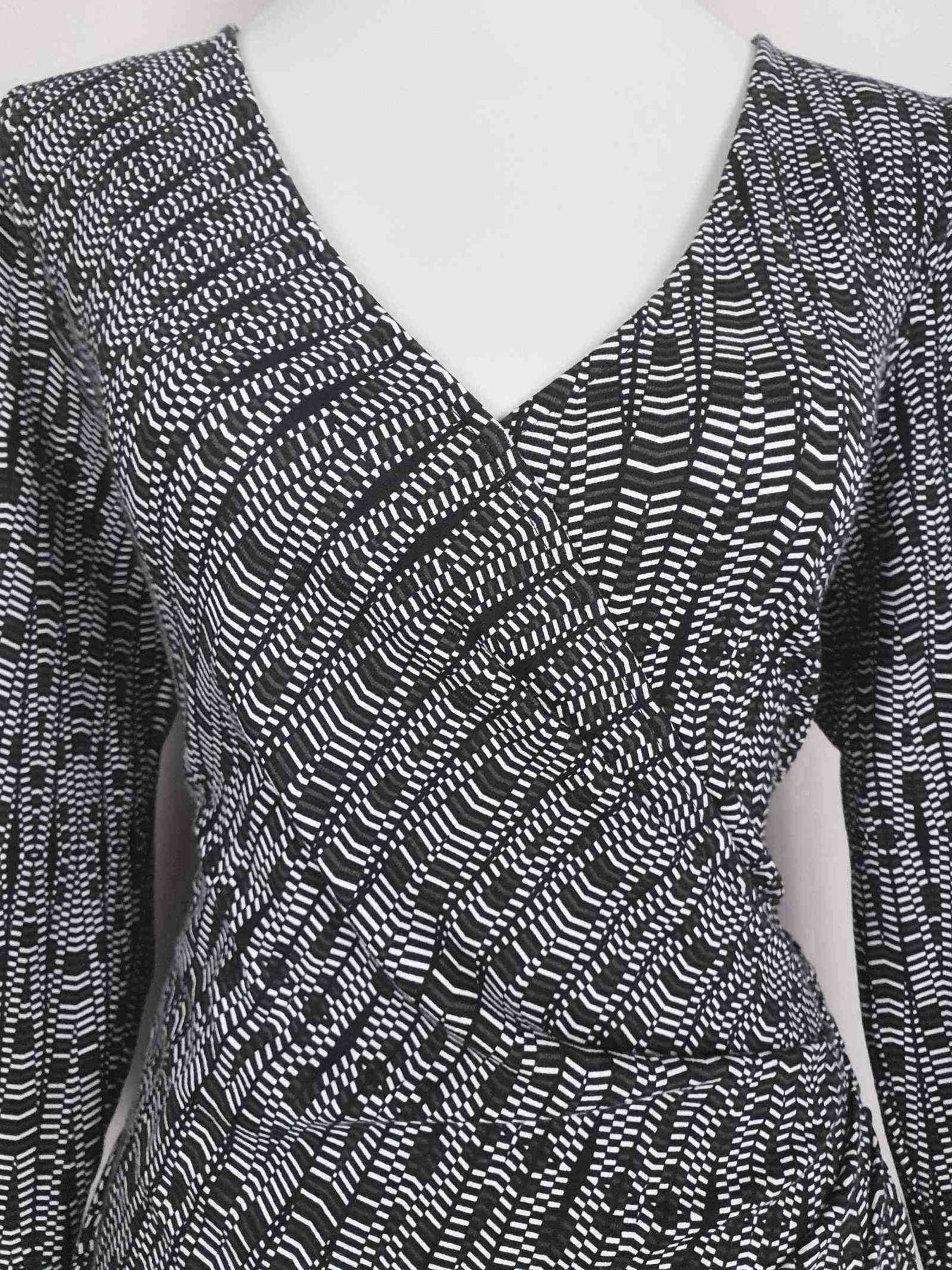 Vintage 90s Jaeger Wrap Dress - Size 12/14 Black White Geometric