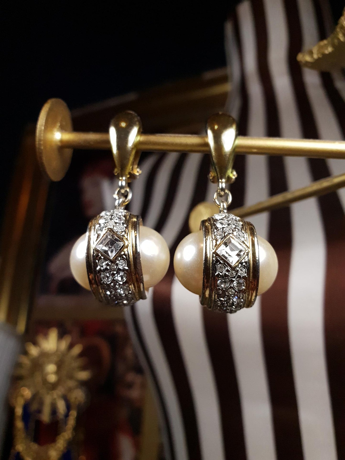 Vintage 1980s Faux Pearl Earrings Statement Clip-Ons Rhinestone Diamante Gold Tone