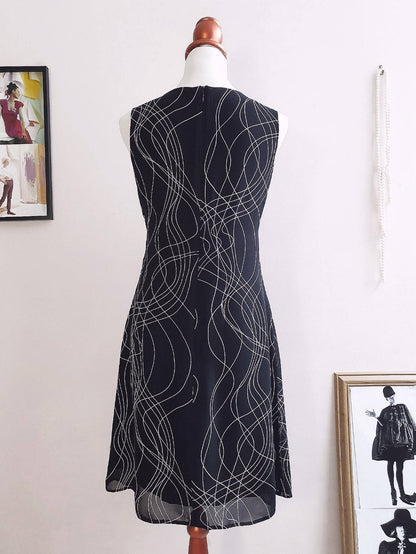 Vintage 90s Black White Chiffon Shift Dress Monochrome Graphic Art Pattern - Size 10