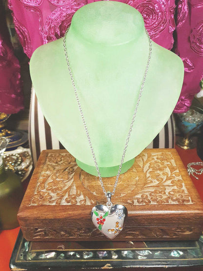 Vintage Heart Pendant Necklace Butterfly Rhinestone Floral Y2K