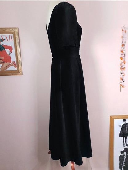 English Classics - Laura Ashley Vintage 1980s Black Velvet Dress - Size 10