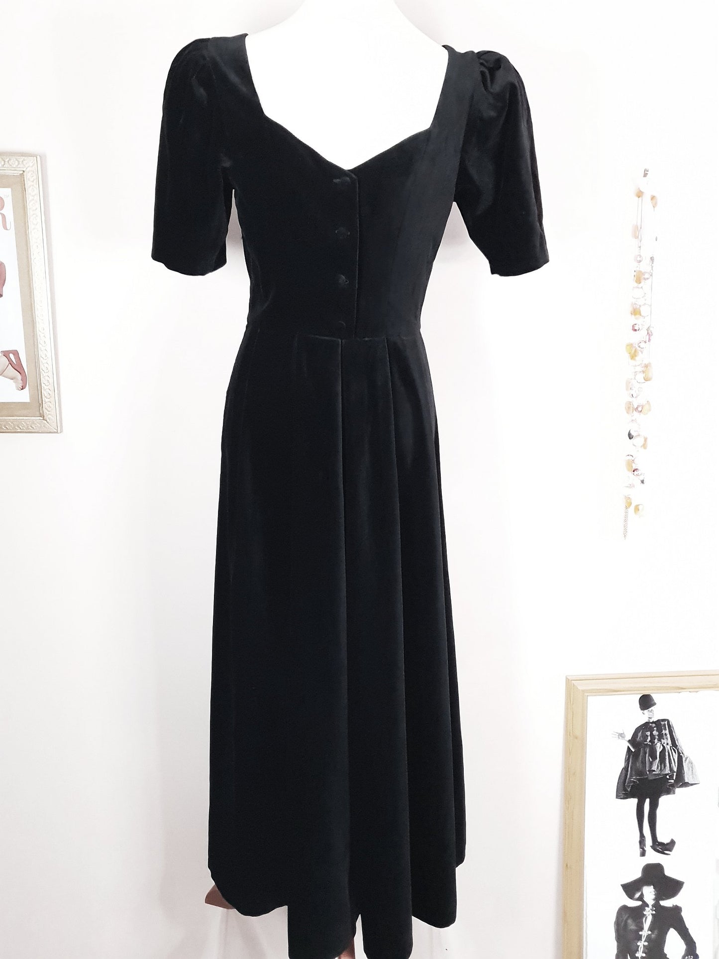 English Classics - Laura Ashley Vintage 1980s Black Velvet Dress - Size 10