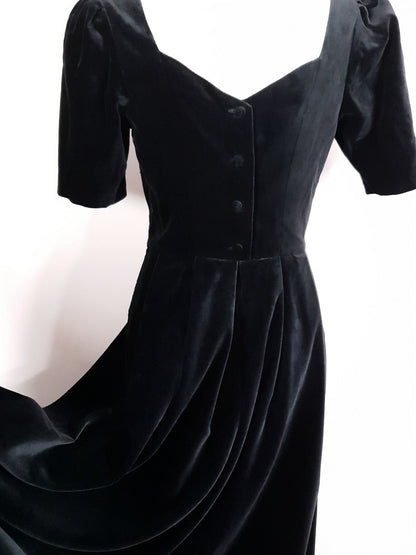 English Classics - Laura Ashley Vintage 1980s Black Velvet Dress - Size 10