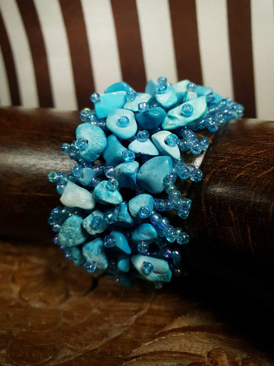 Turquoise Blue Stone Beaded Bracelet Bohemian 7.5" Y2K Artisan Vintage Boho