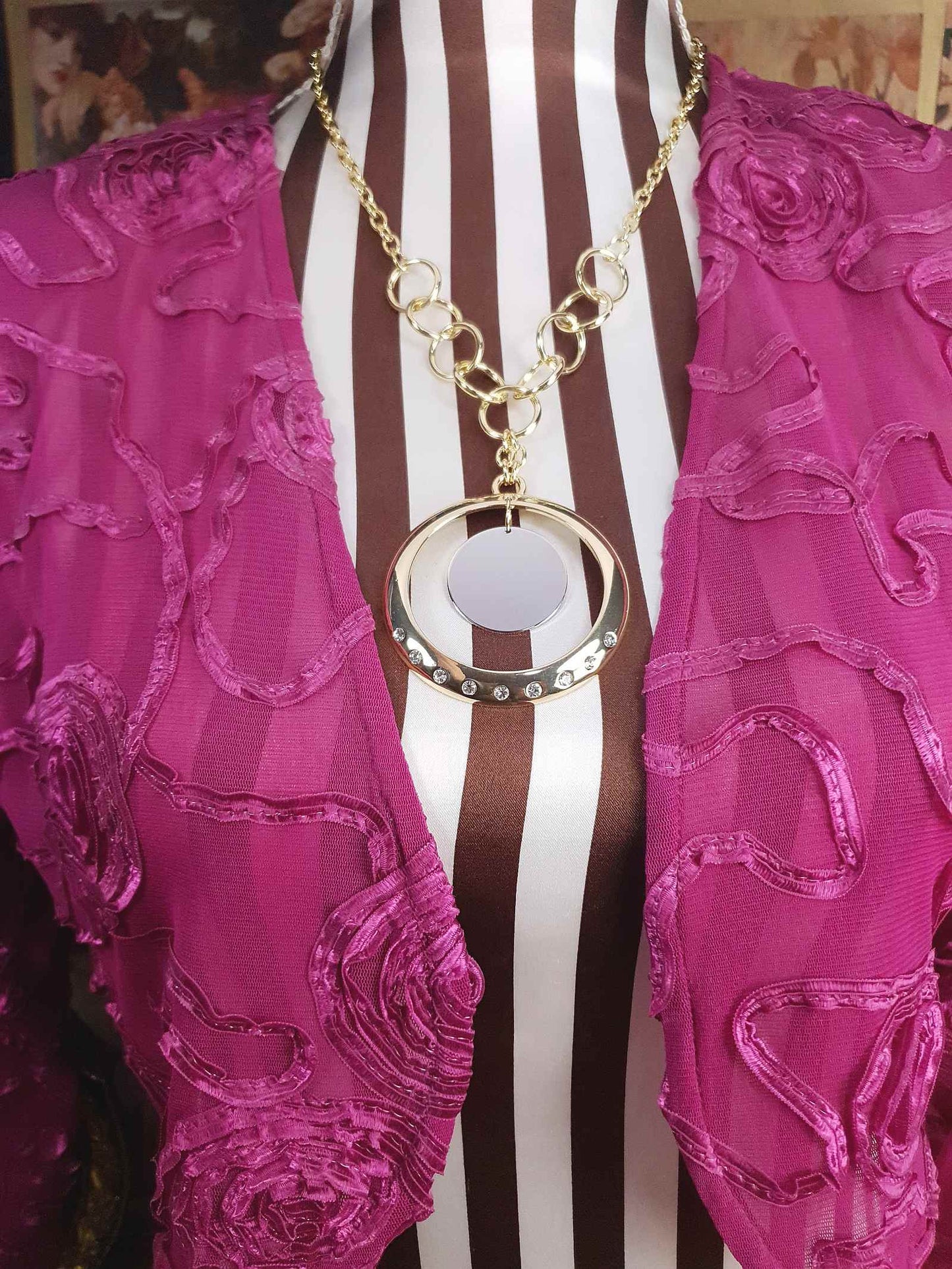 Vintage Circle Rhinestone Pendant Necklace Y2K