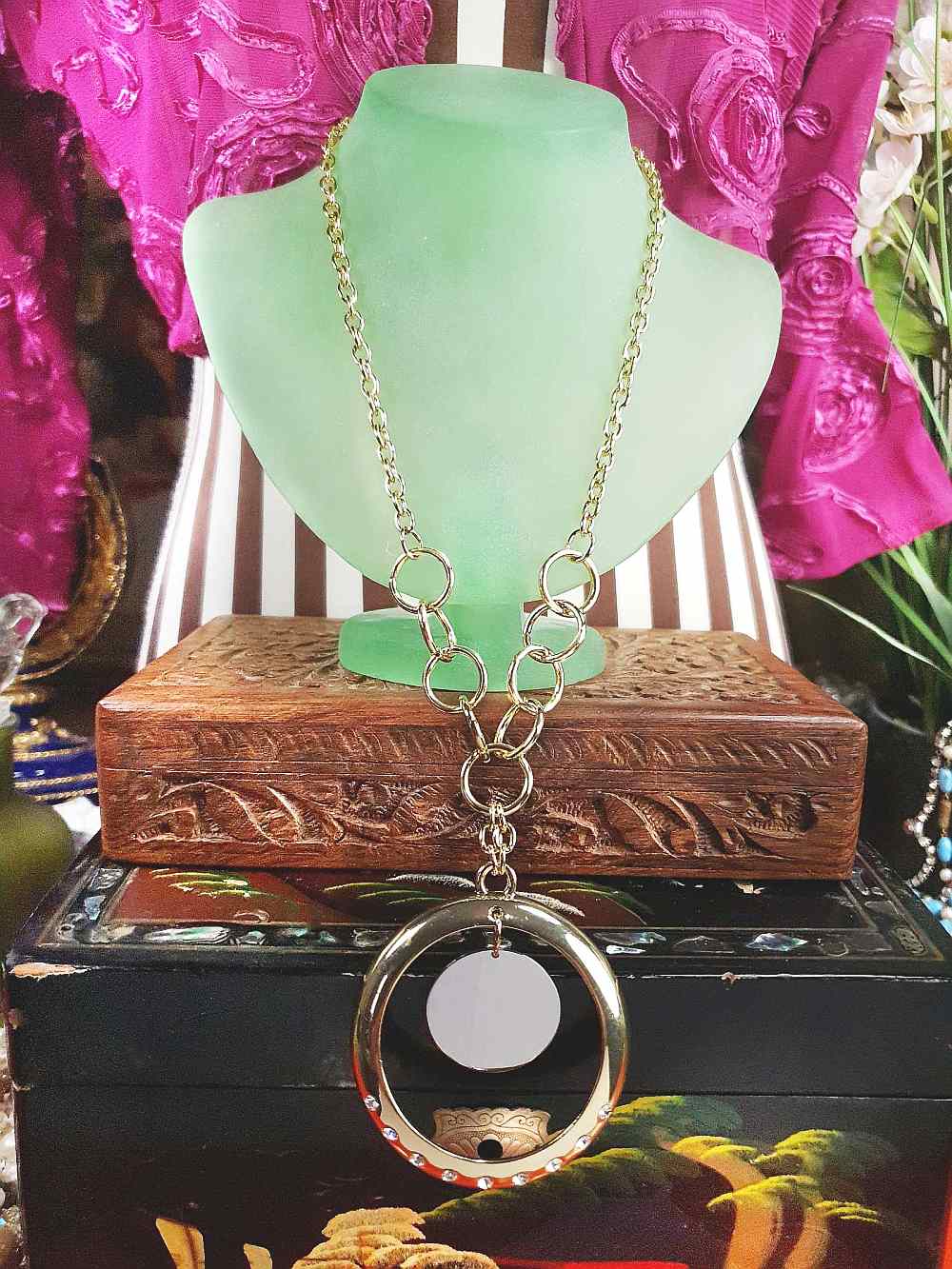 Vintage Circle Rhinestone Pendant Necklace Y2K