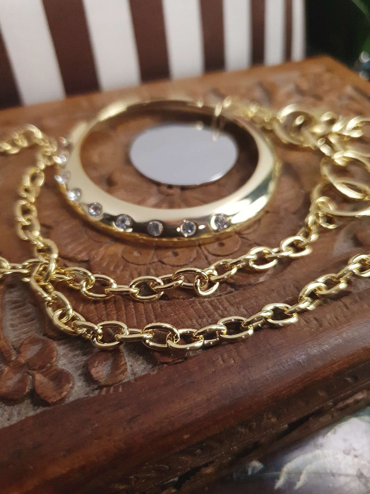 Vintage Circle Rhinestone Pendant Necklace Y2K