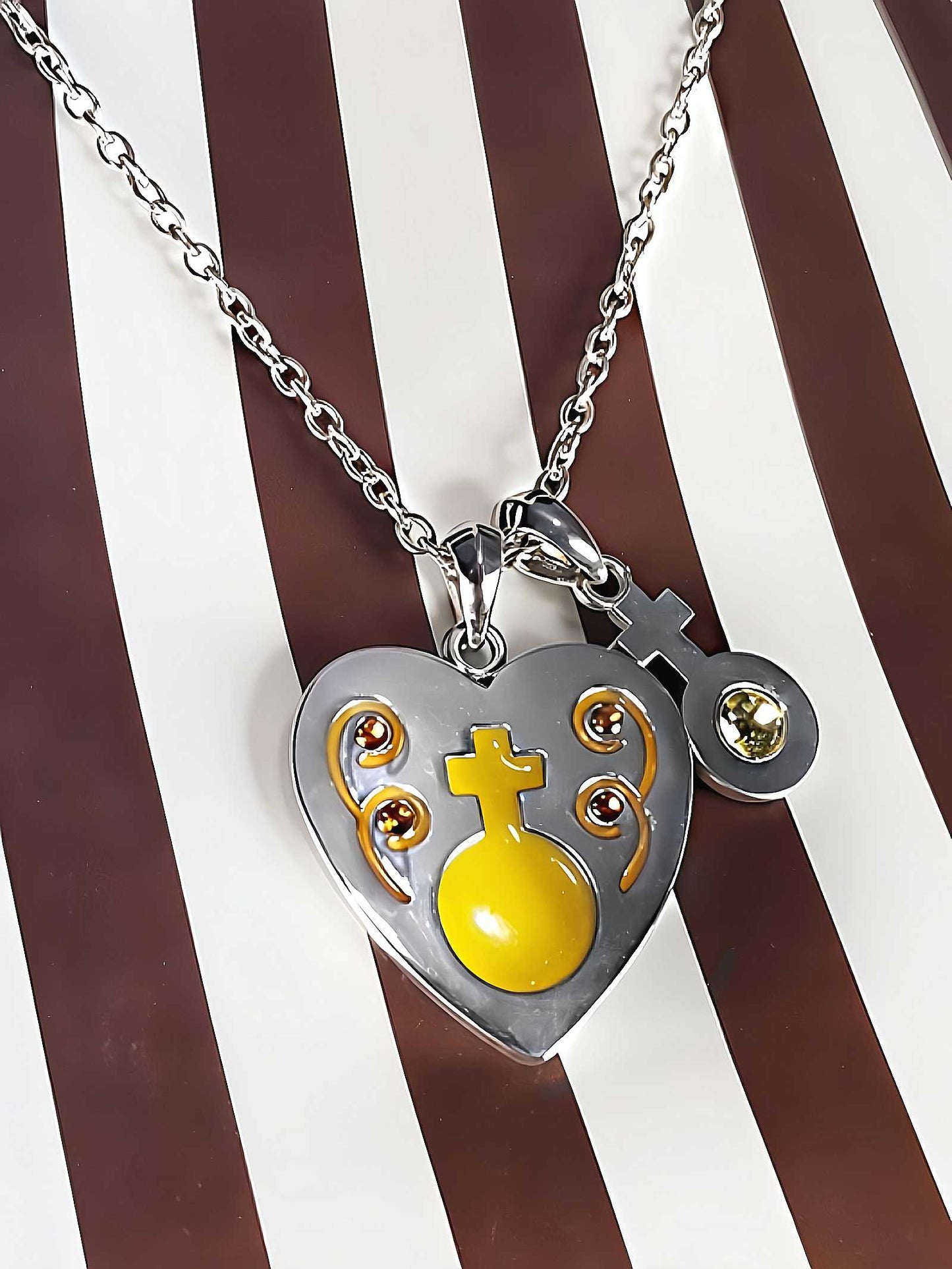 Vintage Heart Charm Rhinestone Necklace Y2K Venus