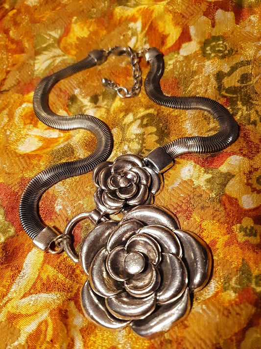 Vintage 1990s Silver Rose Snake Chain Statement Necklace