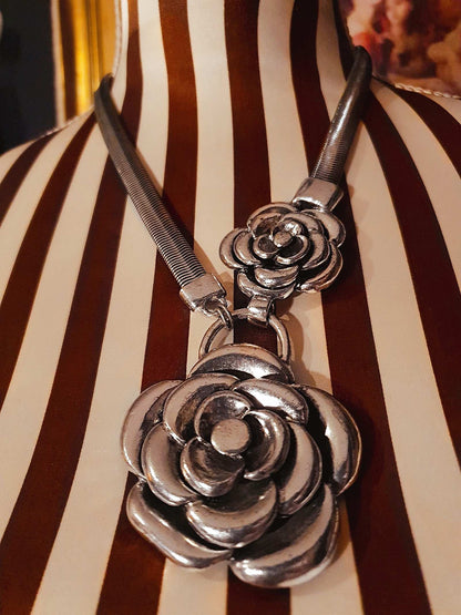 Vintage 1990s Silver Rose Snake Chain Statement Necklace