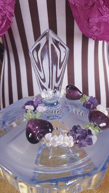 Vintage 1980s Pearl Peridot Amethyst Heart Bracelet
