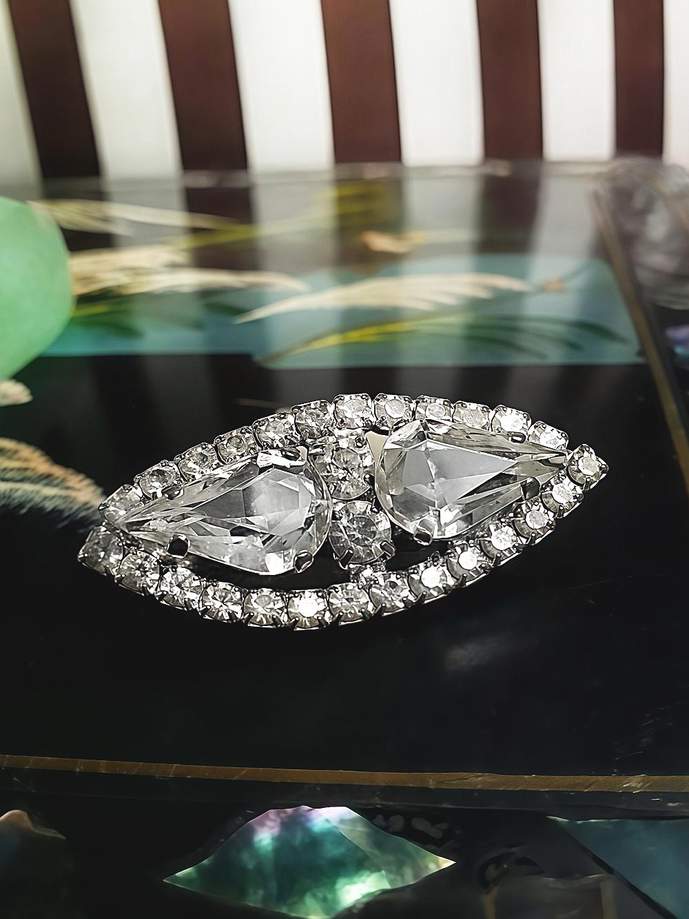 Vintage 1960s Clear Rhinestone Brooch