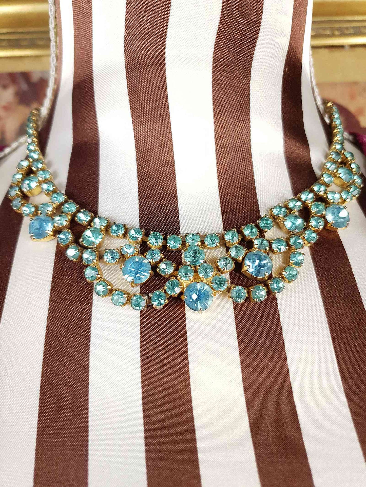 Vintage 1940s Blue Rhinestone Necklace Choker