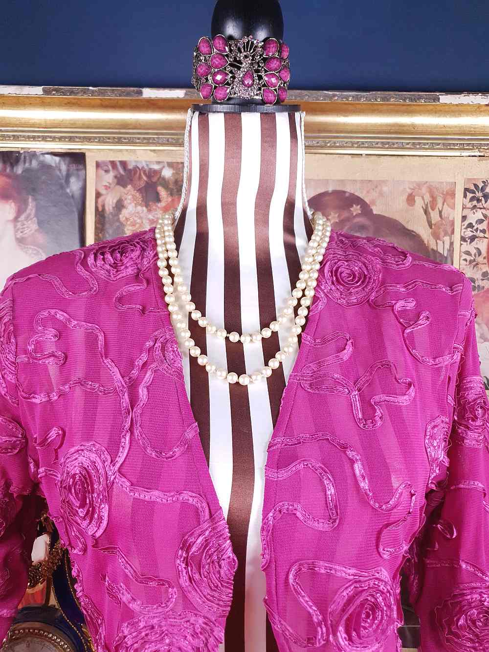 Vintage 1940s Resin Cream Pearl Necklace 45" - Single Strand Hand Knotted Pearls