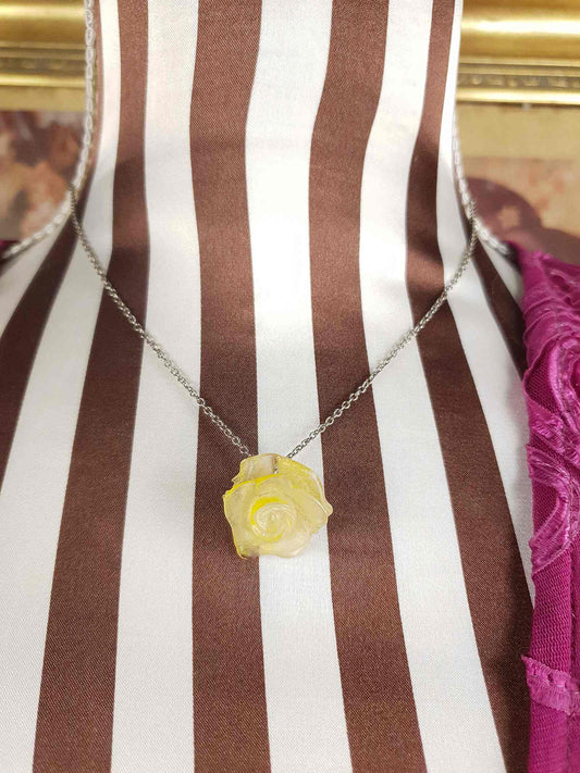 Vintage 1940s Lucite Yellow Rose Pendant Necklace Choker Flower Floral