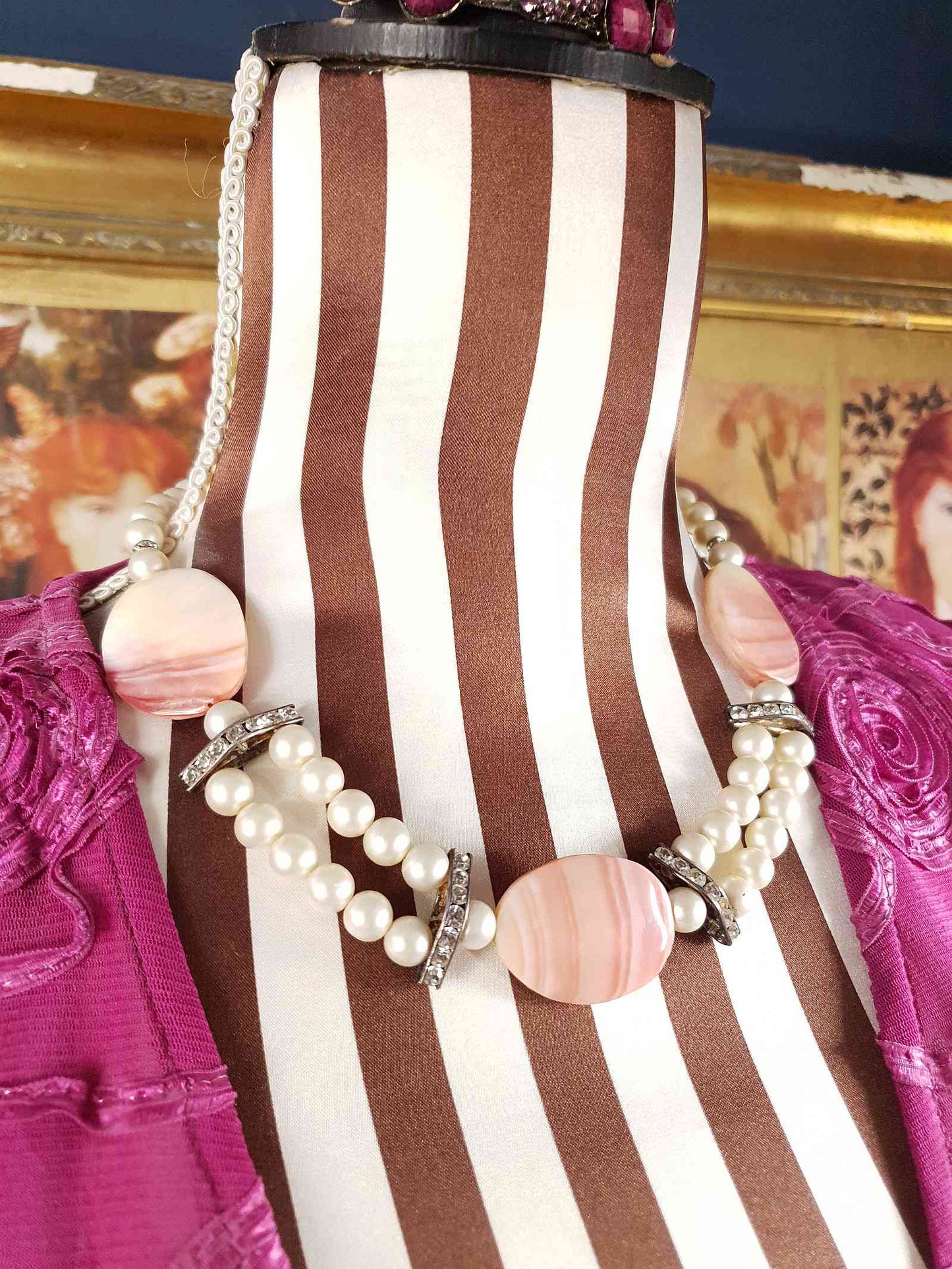 Vintage 1950s Pink Agate Glass Pearl Necklace Choker Mid-Century