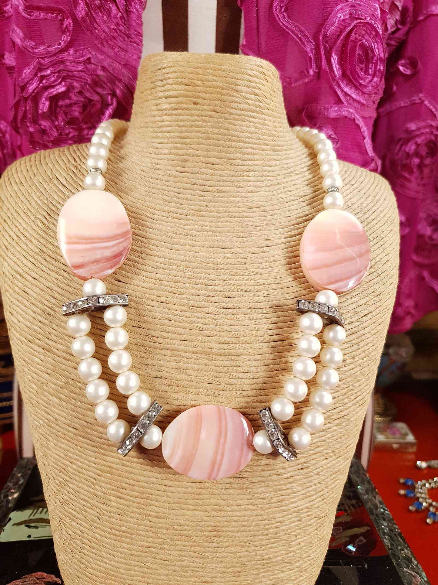 Vintage 1950s Pink Agate Glass Pearl Necklace Choker Mid-Century
