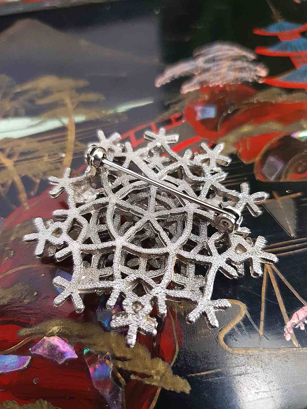 Vintage 1950s Mid-Century Snowflake Brooch - Silver-Tone
