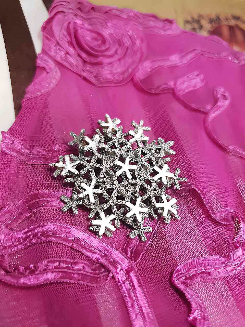 Vintage 1950s Mid-Century Snowflake Brooch - Silver-Tone