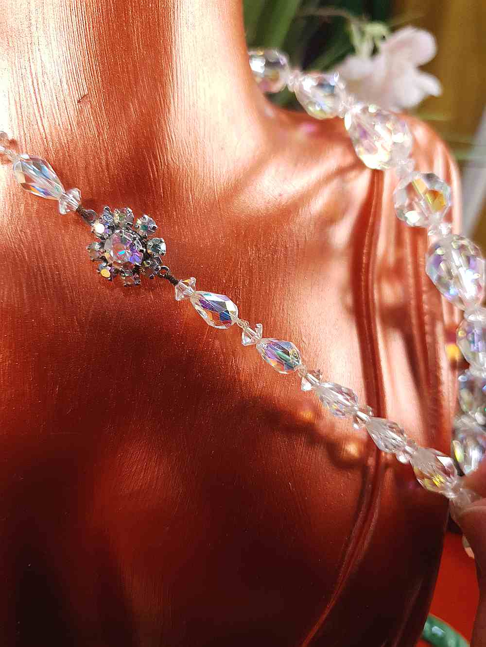 Vintage 1960s Aurora Borealis Crystal Glass Necklace Choker 16" Briolette