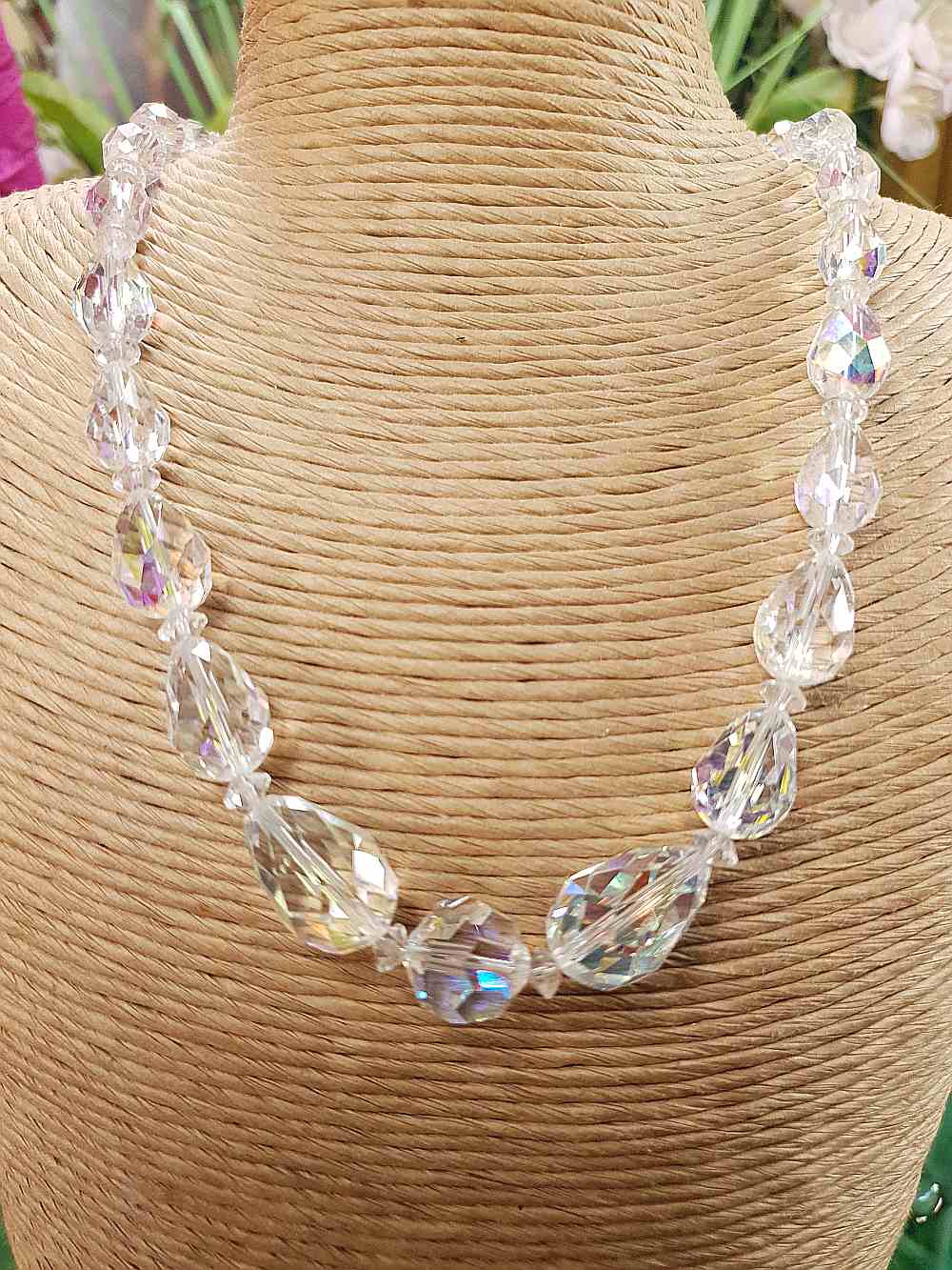 Vintage 1960s Aurora Borealis Crystal Glass Necklace Choker 16" Briolette
