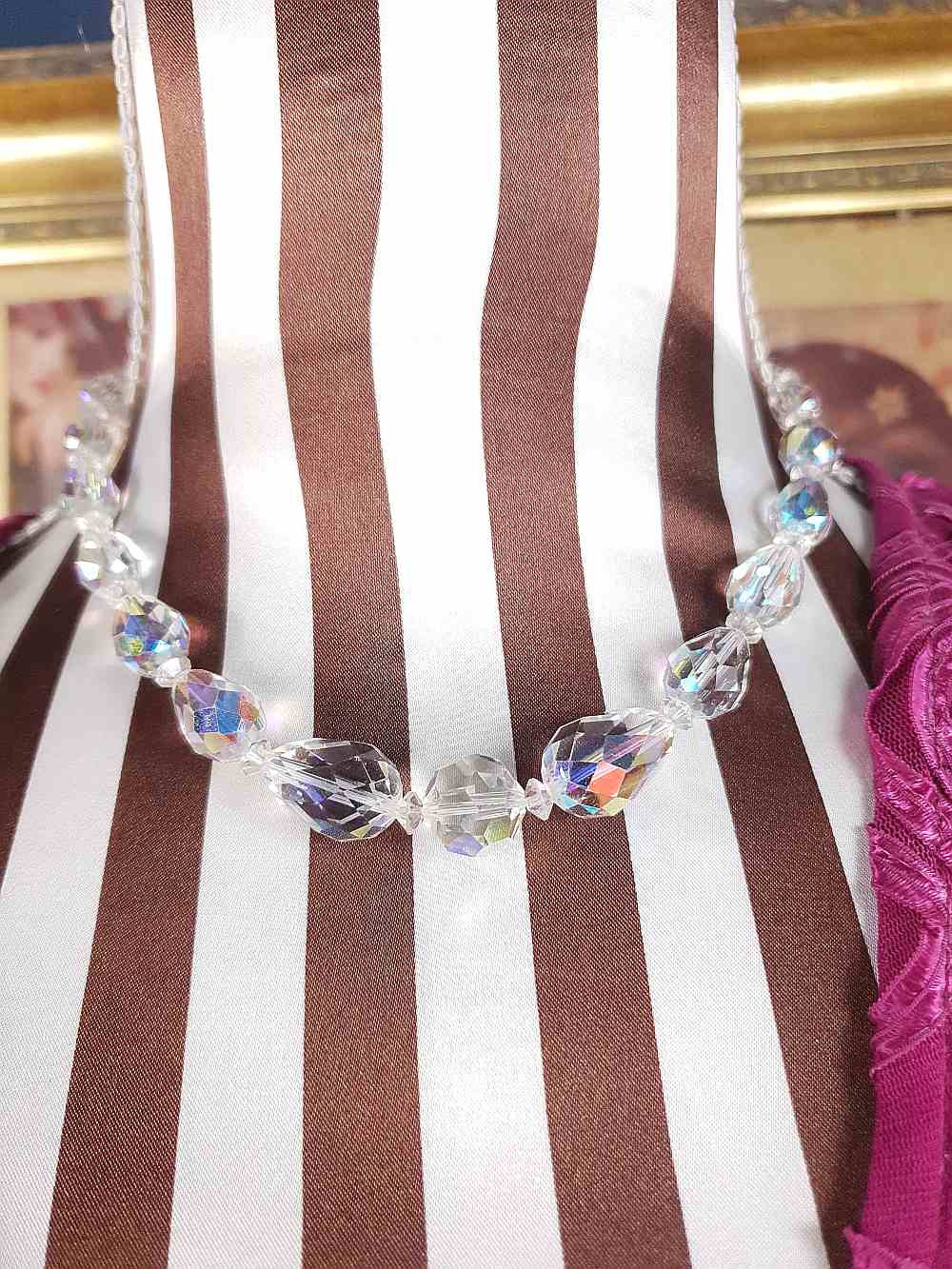 Vintage 1960s Aurora Borealis Crystal Glass Necklace Choker 16" Briolette